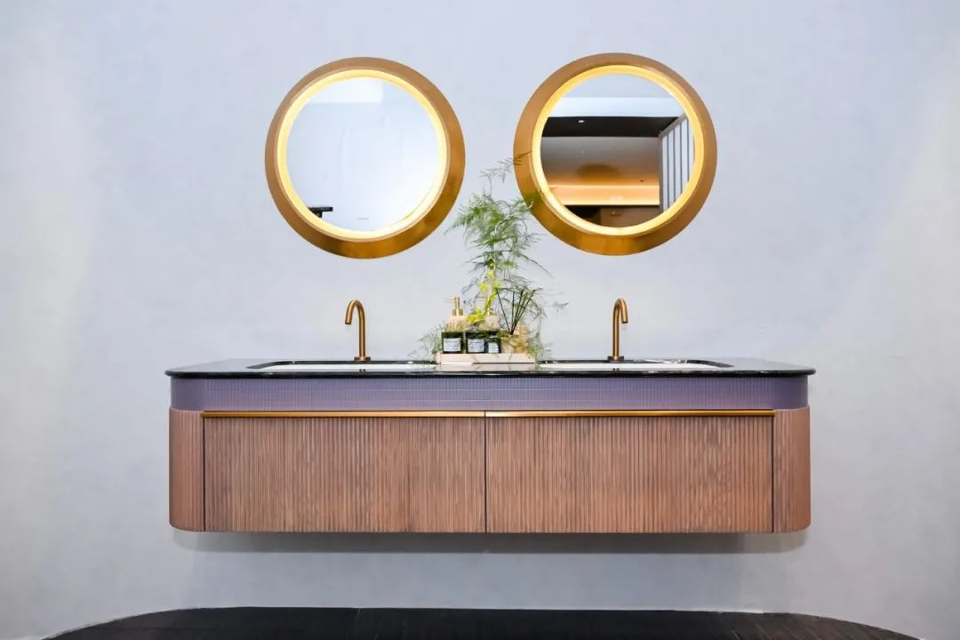 balcony laundry room